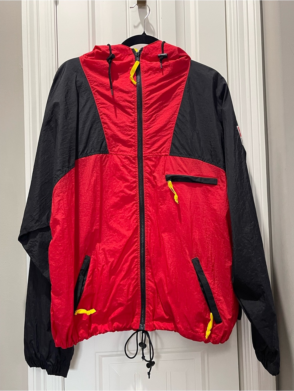 Marlboro Men’s Vintage Red and Black Hooded Windbreaker Jacket